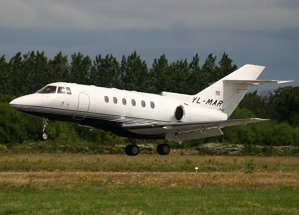 allaero_hawker_800xp